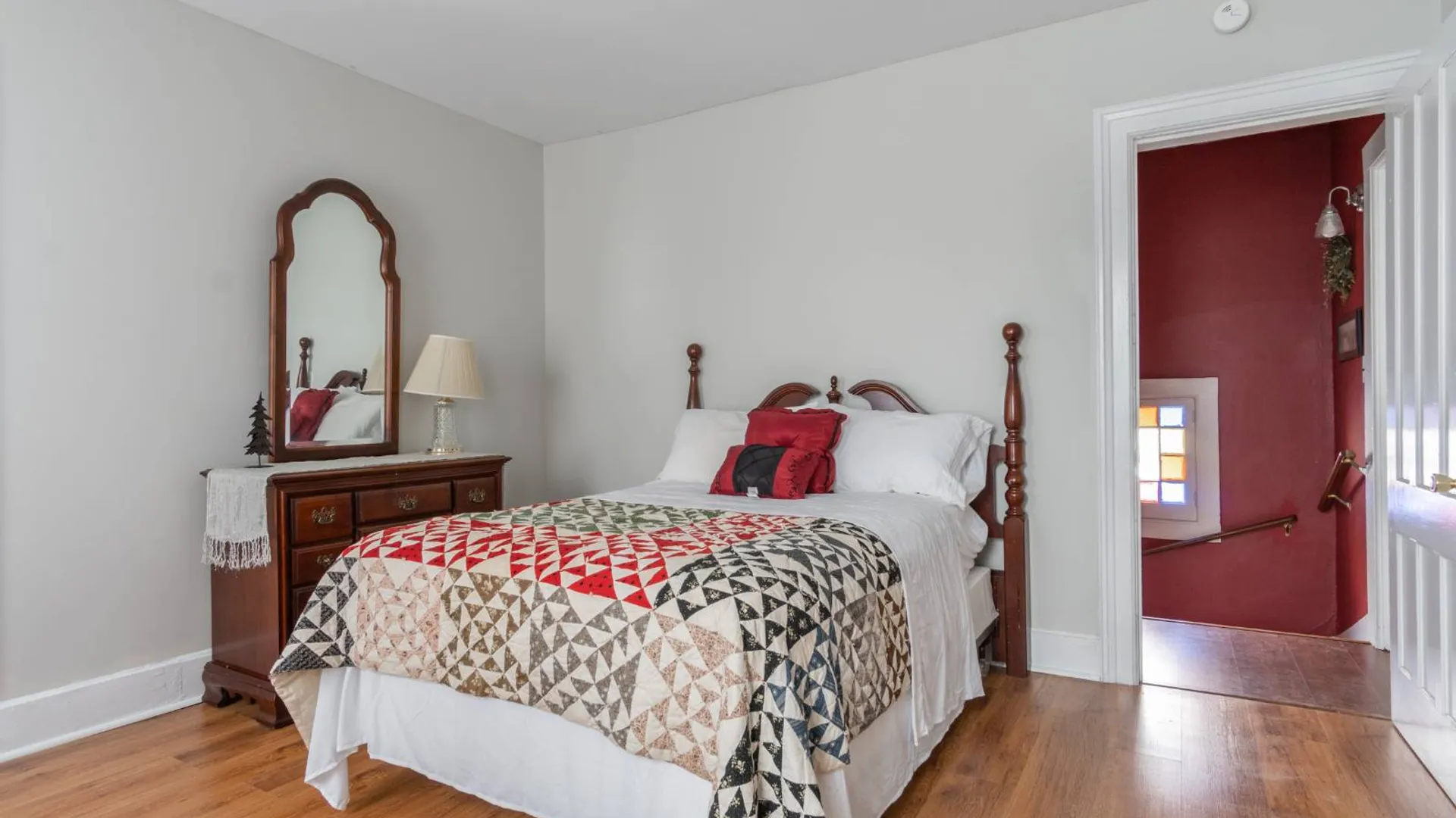 Property at 302 S William St, Johnstown, NY 12095 35