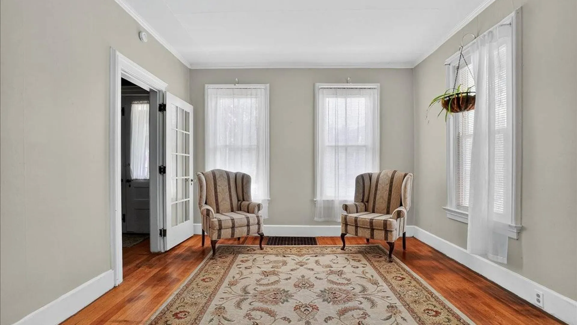 Property at 302 S William St, Johnstown, NY 12095 5