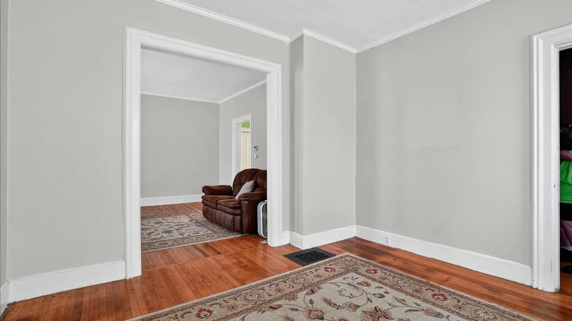 Property at 302 S William St, Johnstown, NY 12095 8