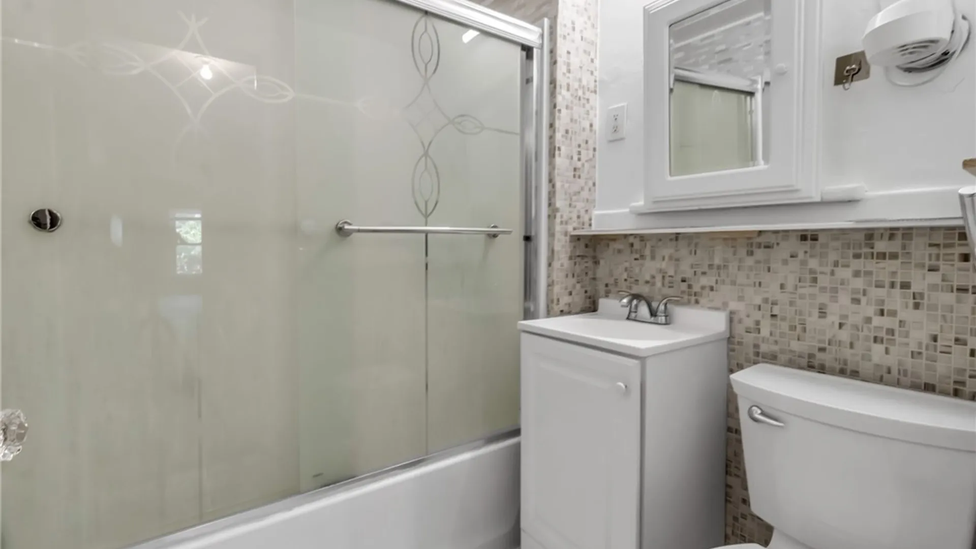 Property at 116 Lafayette Avenue, Buffalo, NY 14213 19
