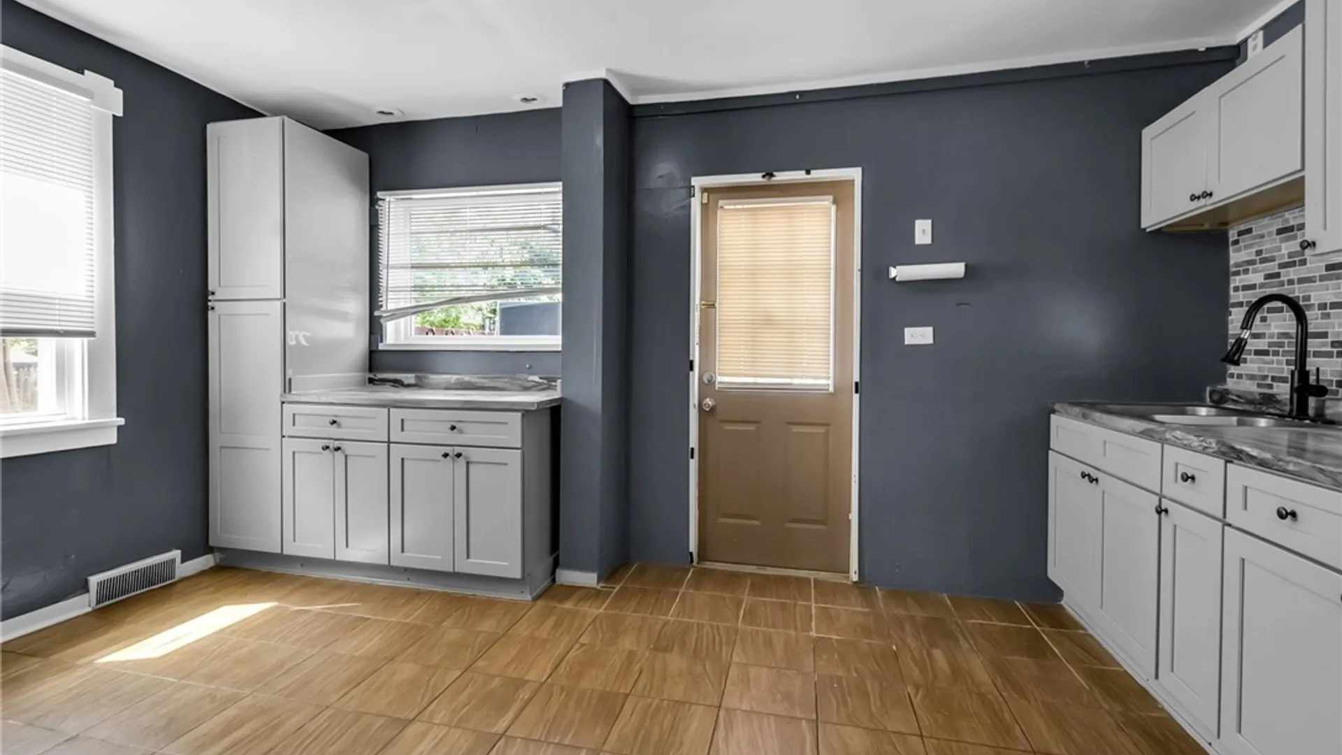 Property at 116 Lafayette Avenue, Buffalo, NY 14213 7
