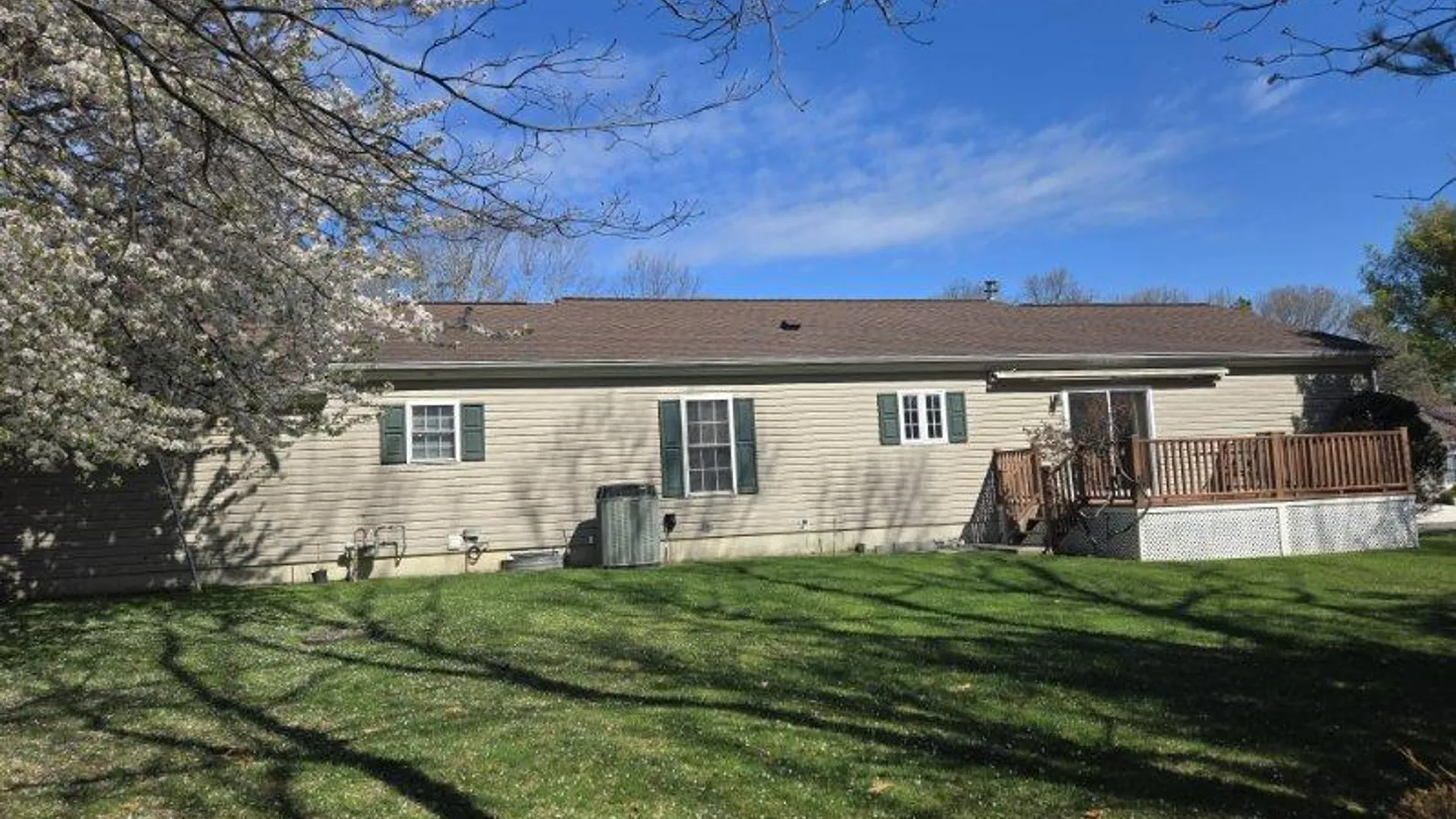 Property at 1407-265 Middle Rd, Calverton, NY 11933 2