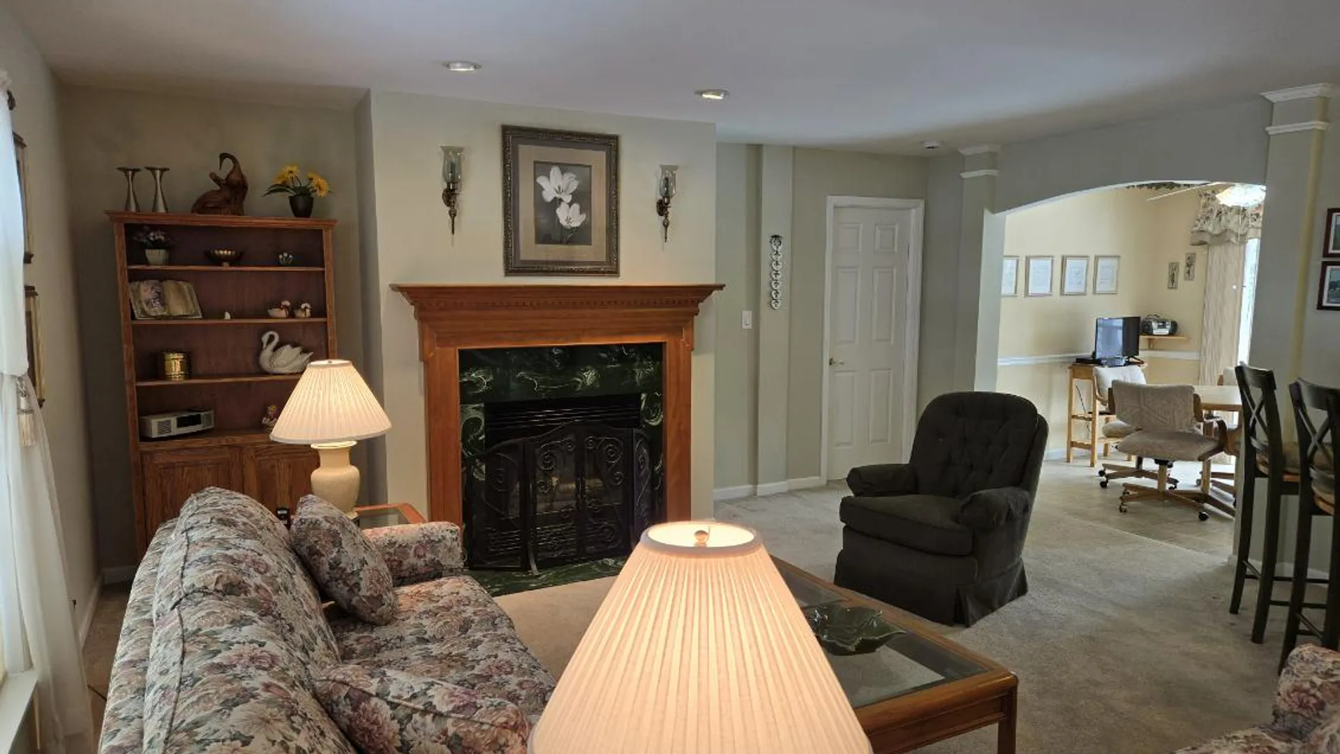 Property at 1407-265 Middle Rd, Calverton, NY 11933 5