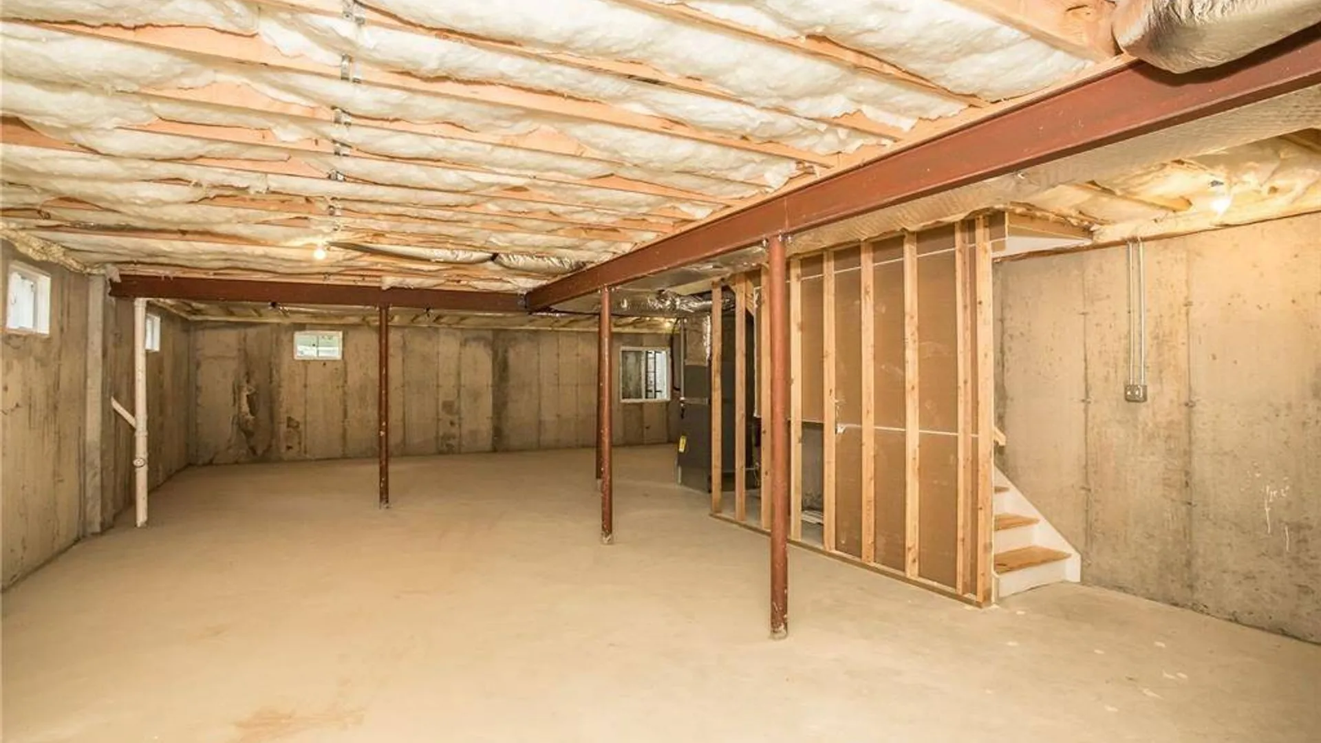 Property at 837 Cleveland St, West Hempstead, NY 11552 3