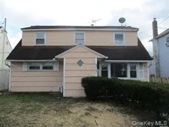 Property at 323 peninsula, Cedarhurst, NY 11516