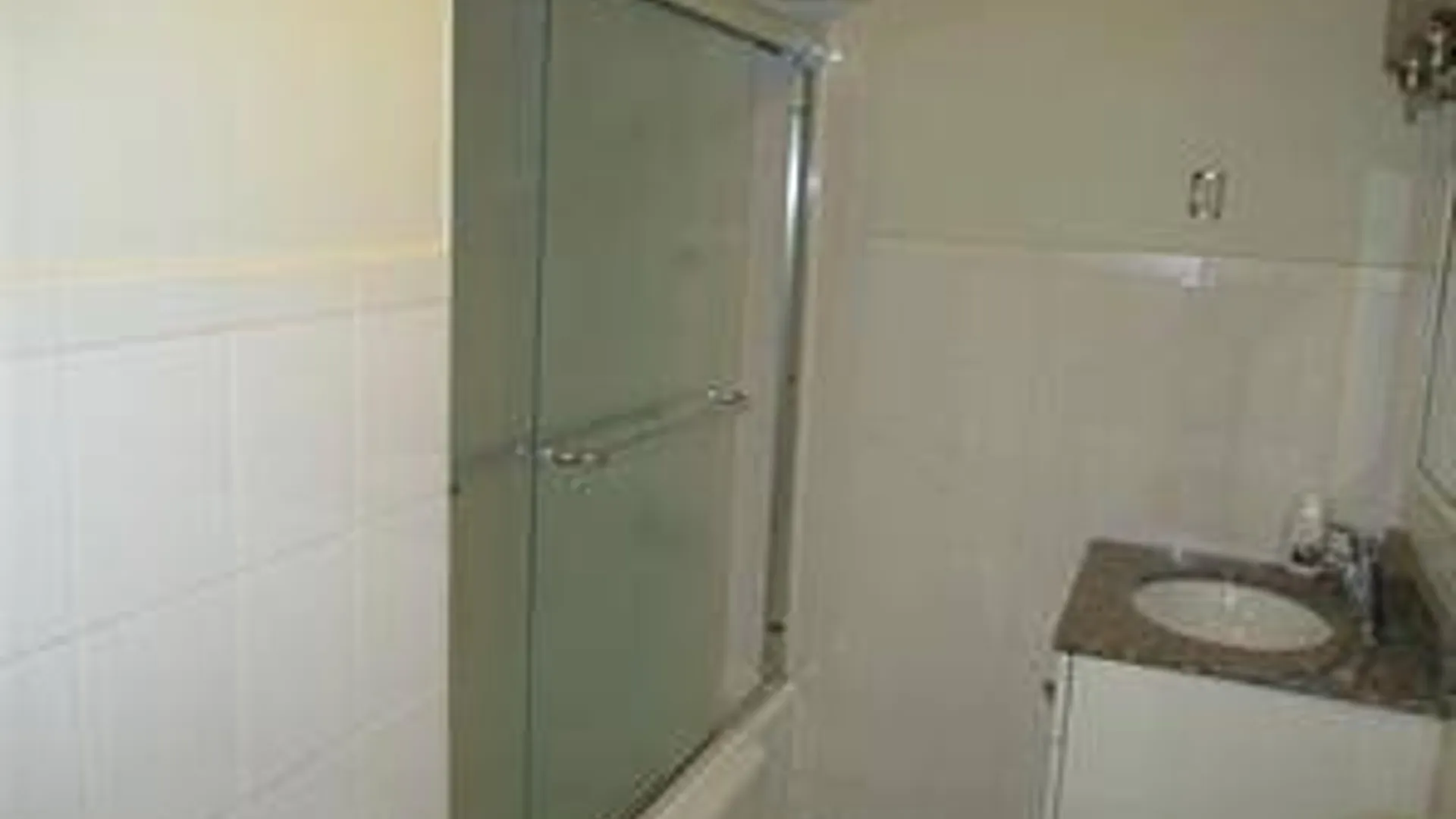 Property at 323 peninsula, Cedarhurst, NY 11516 7