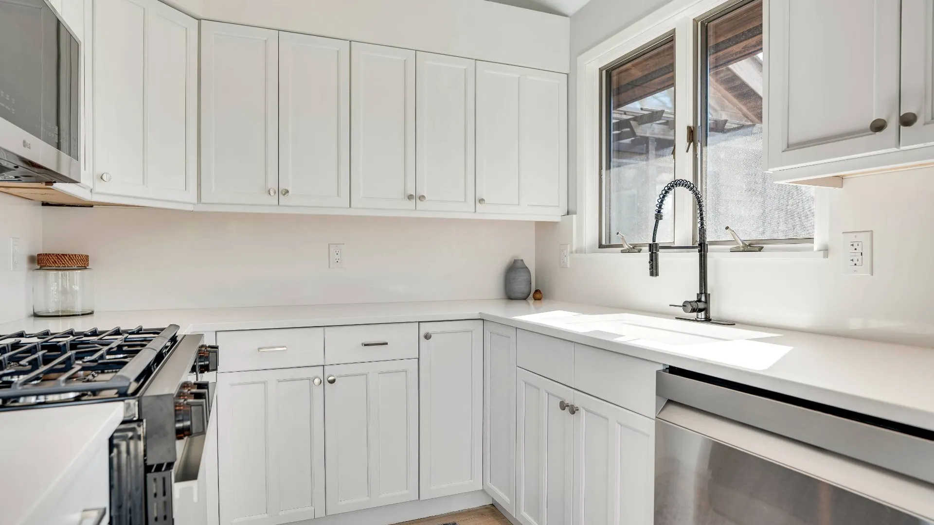 Property at 19 4TH ST, East Hampton, NY 11937 11