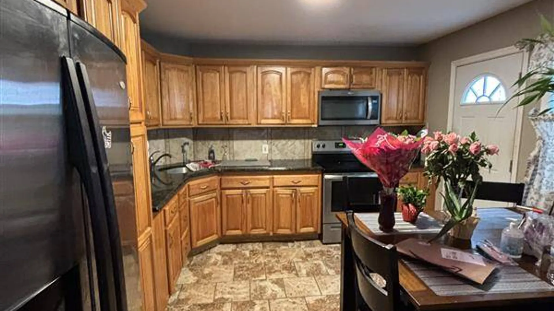 Property at 38 Vincent St, Rockville Centre, NY 11570 12