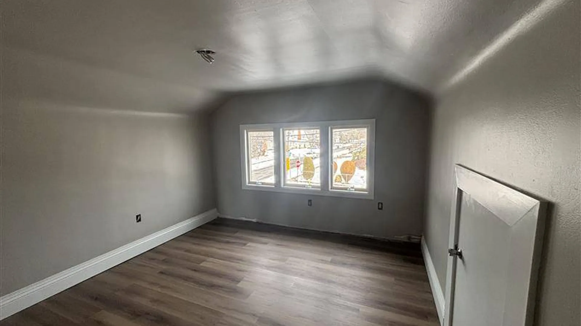 Property at 38 Vincent St, Rockville Centre, NY 11570 16