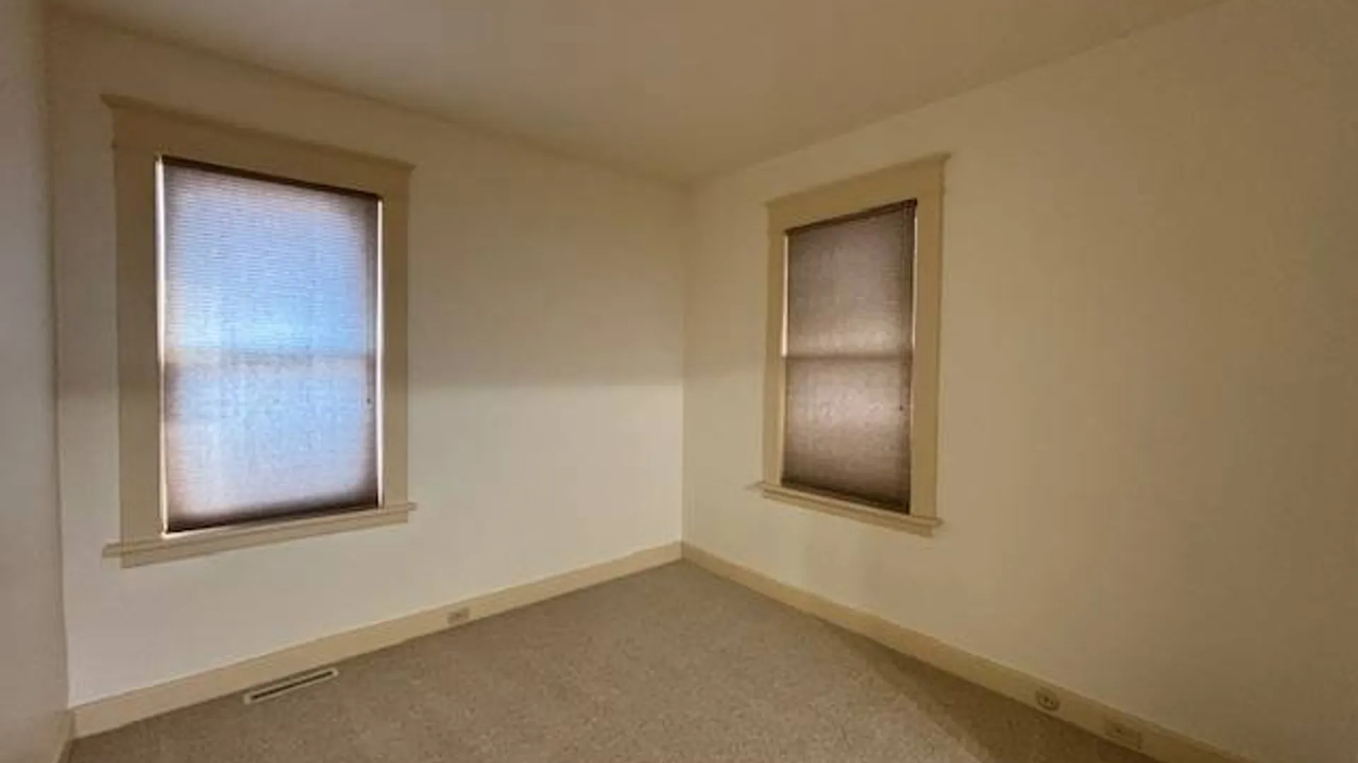 Property at 527 Alexander Street, Schenectady, NY 12308 6
