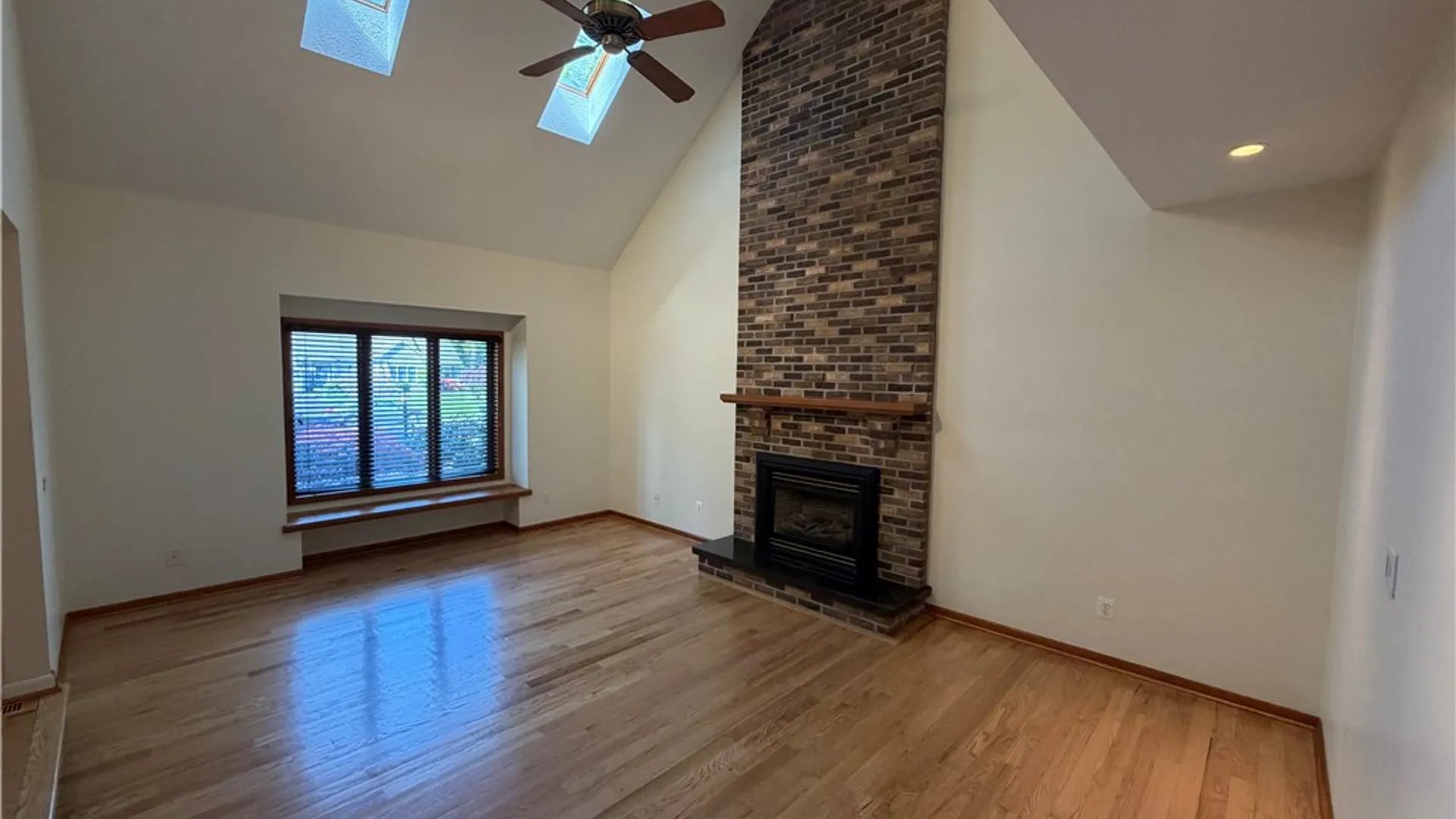 Property at 427 Murwood Lane, Webster, NY 14580 14