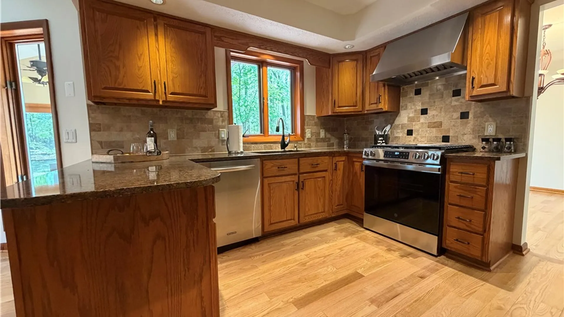 Property at 427 Murwood Lane, Webster, NY 14580 31