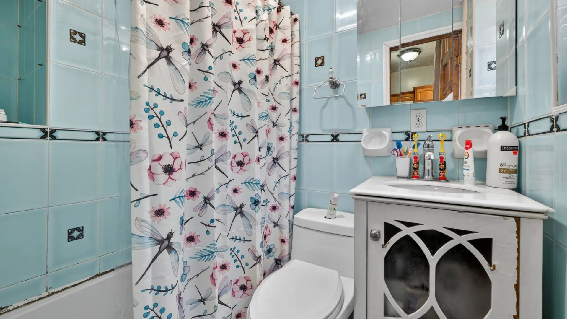 Property at 1434 Greene Ave, New York, NY 11237 22