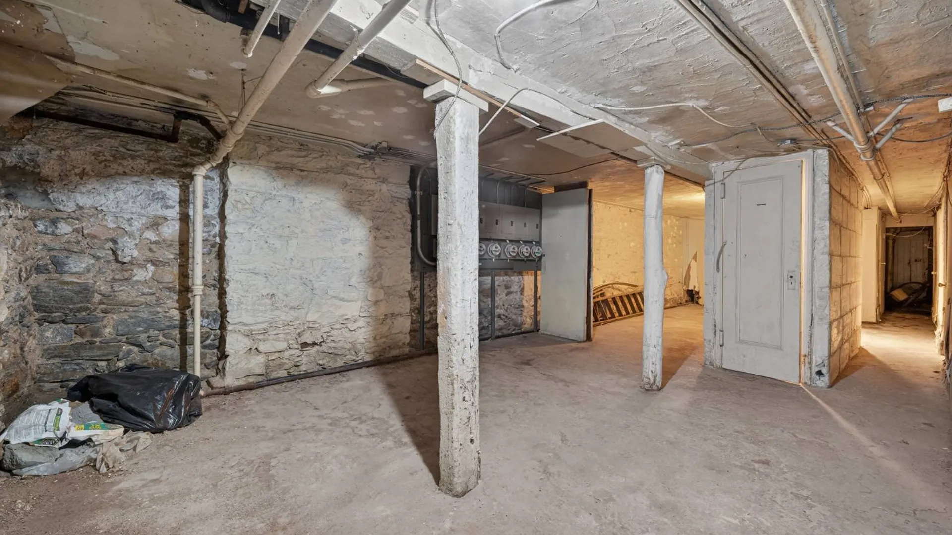 Property at 1434 Greene Ave, New York, NY 11237 25