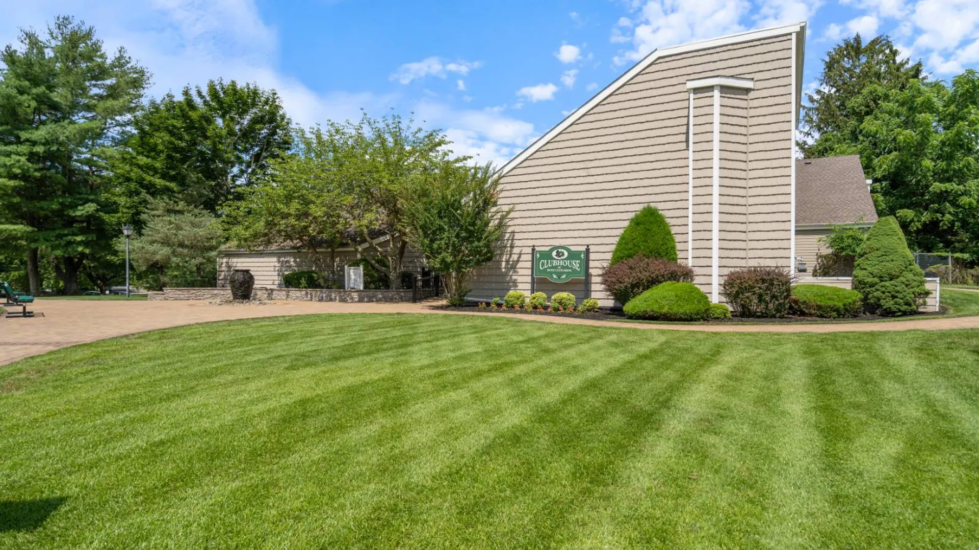 Property at 6 Doe Path, Coram, NY 11727 24