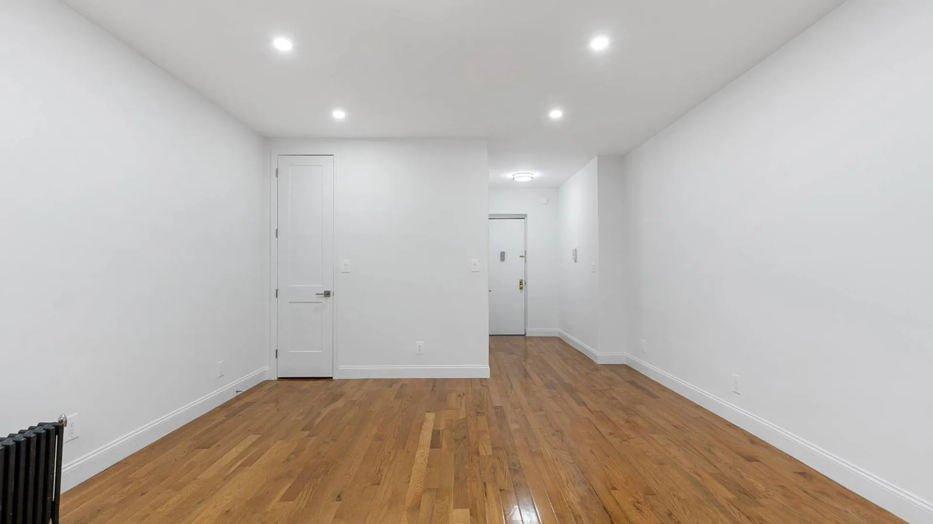 Property at 1151 Brighton Beach Ave, Brooklyn, NY 11235 3