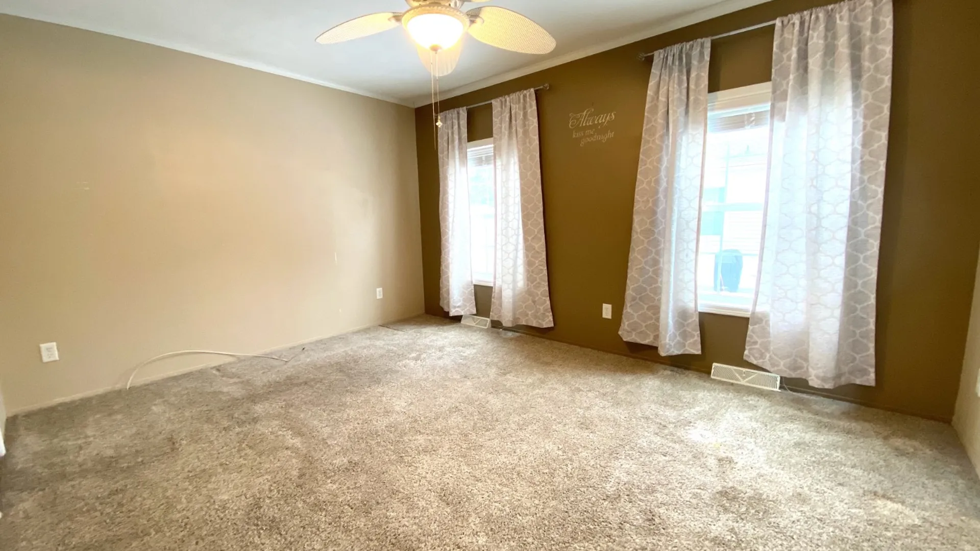 Property at 2115 Central Ave, Schenectady, NY 12304 16
