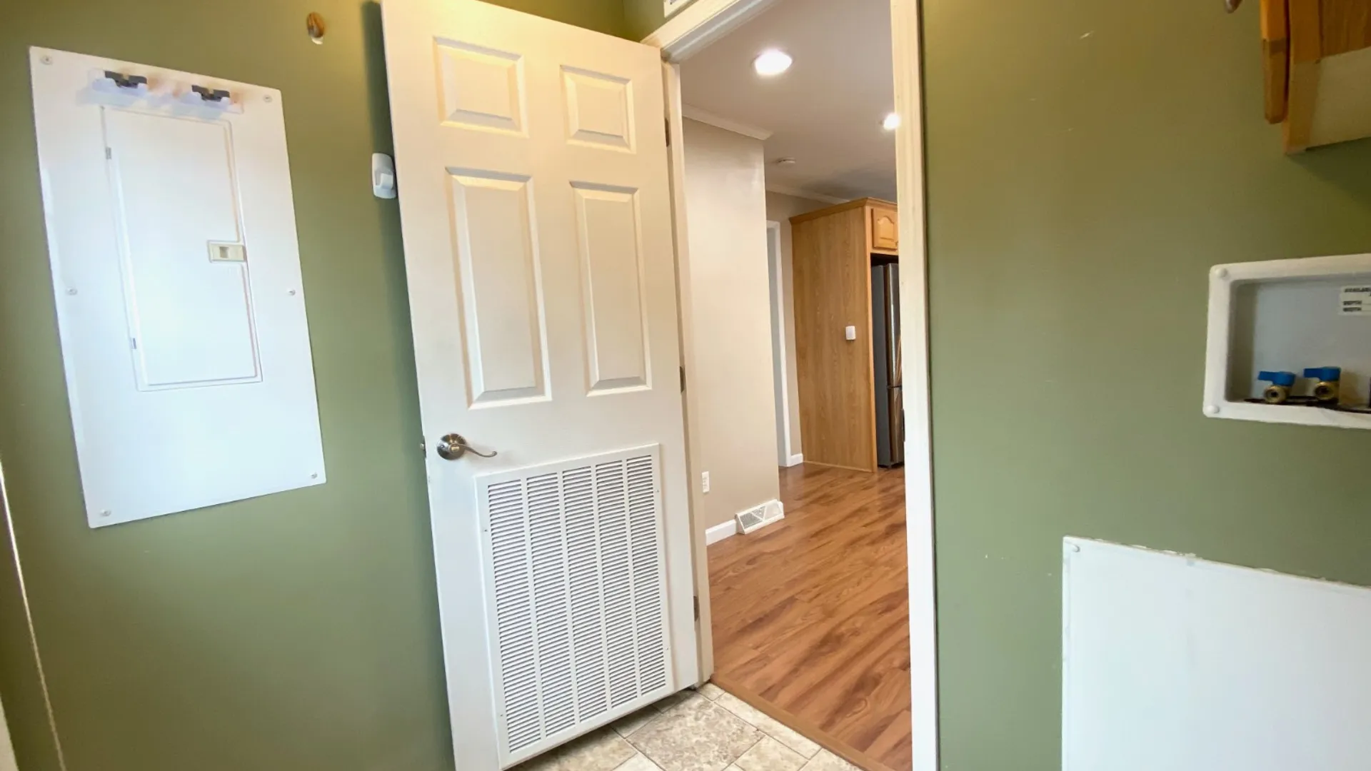 Property at 2115 Central Ave, Schenectady, NY 12304 21