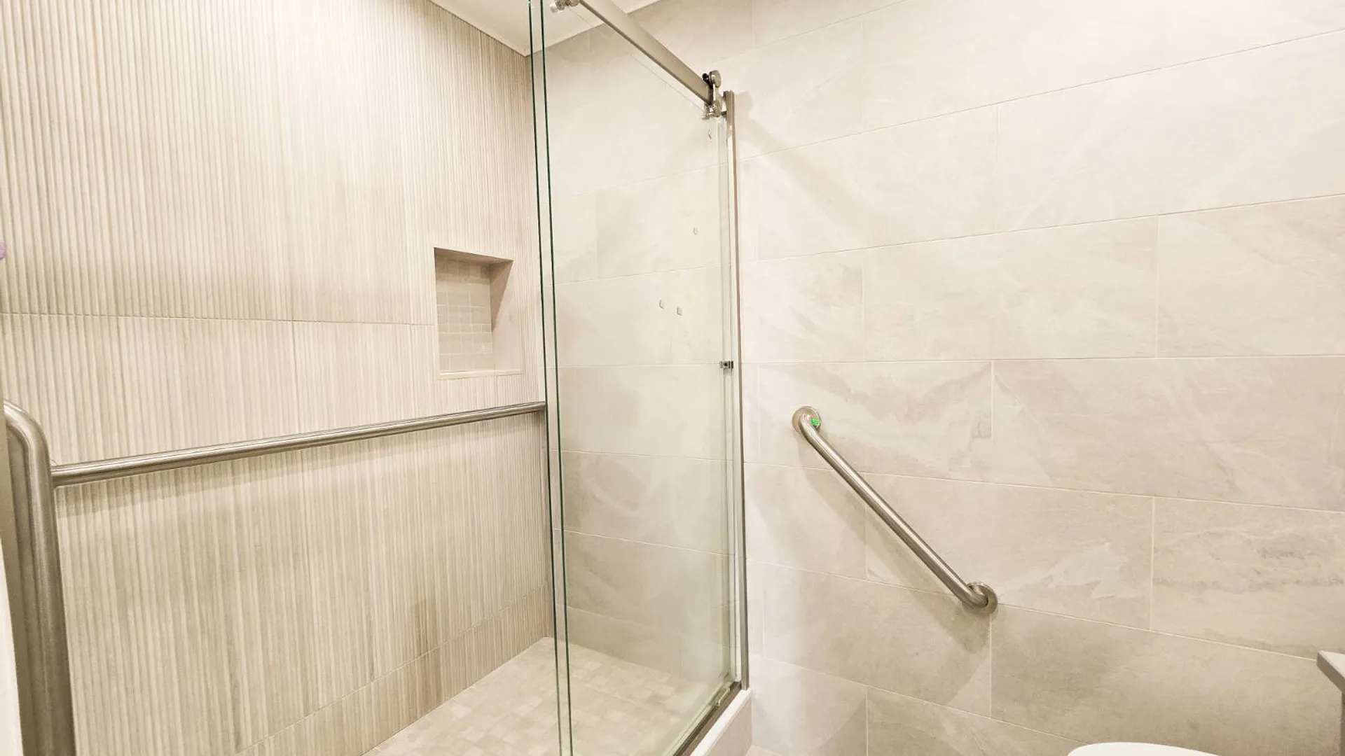 Property at 144-77 Roosevelt Avenue, Flushing, NY 11354 17