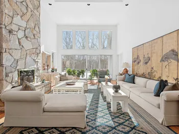 Property at 7 CHATFIELDS RIDGE RD, East Hampton, NY 11937