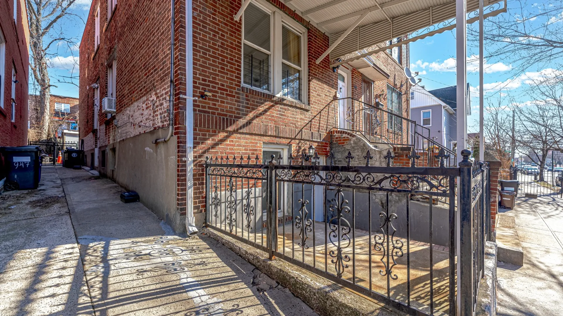 Property at 949 E 214 ST, BRONX, NY 10469 2
