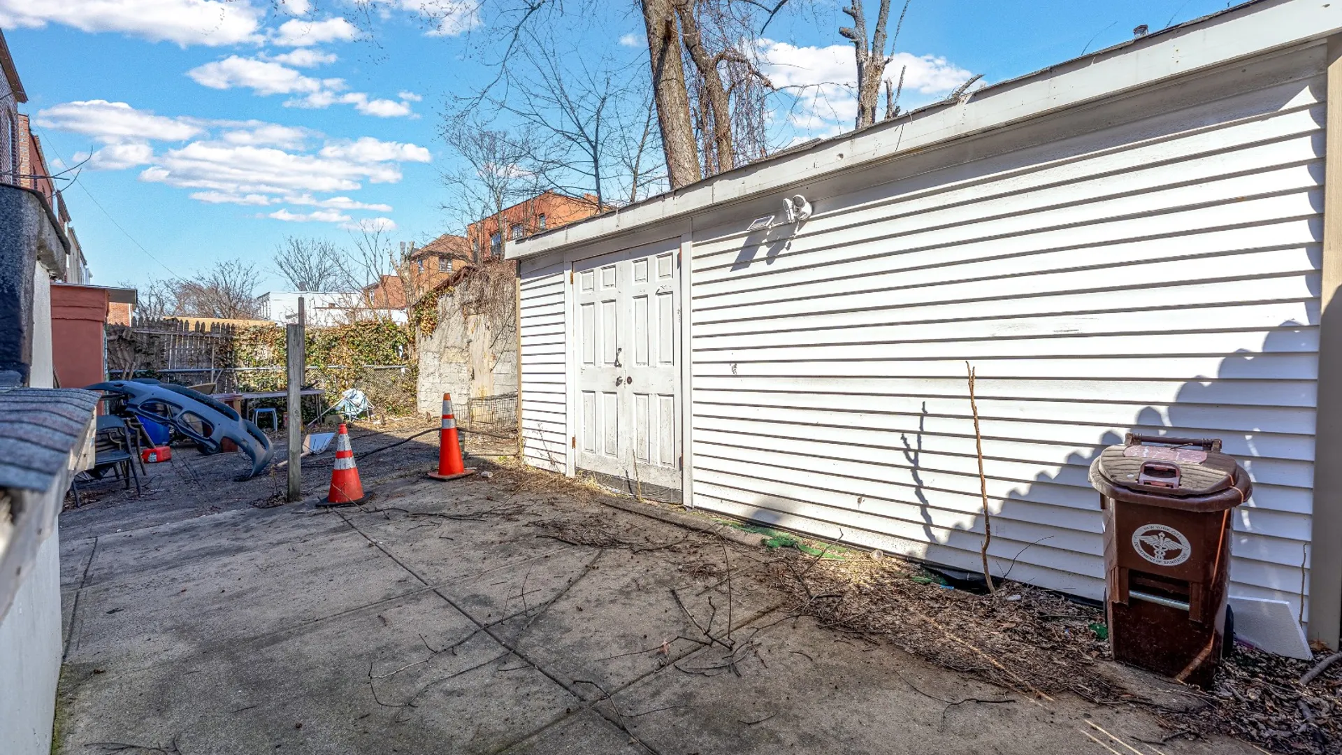 Property at 949 E 214 ST, BRONX, NY 10469 5