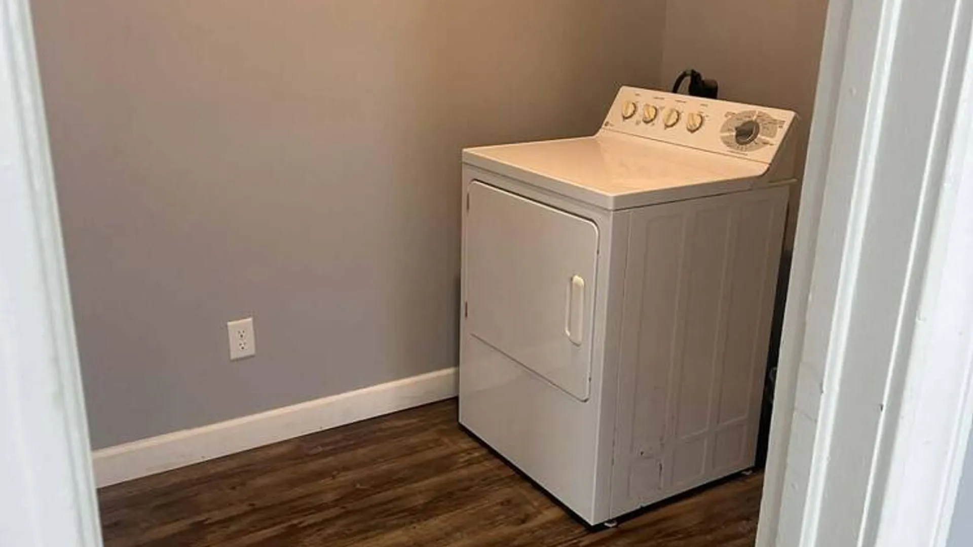 Property at 1687 Avenue A, Schenectady, NY 12308 13