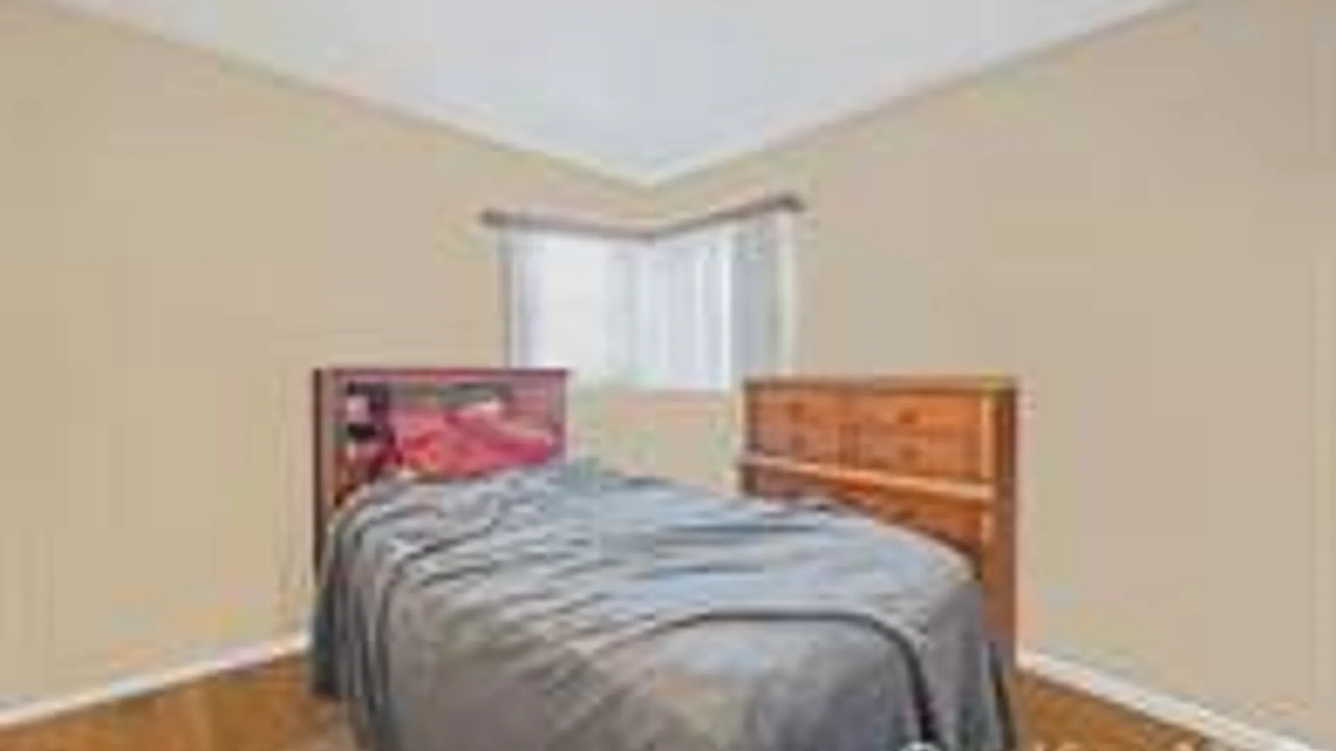 Property at 24 New Highway, Commack, NY 11725 7