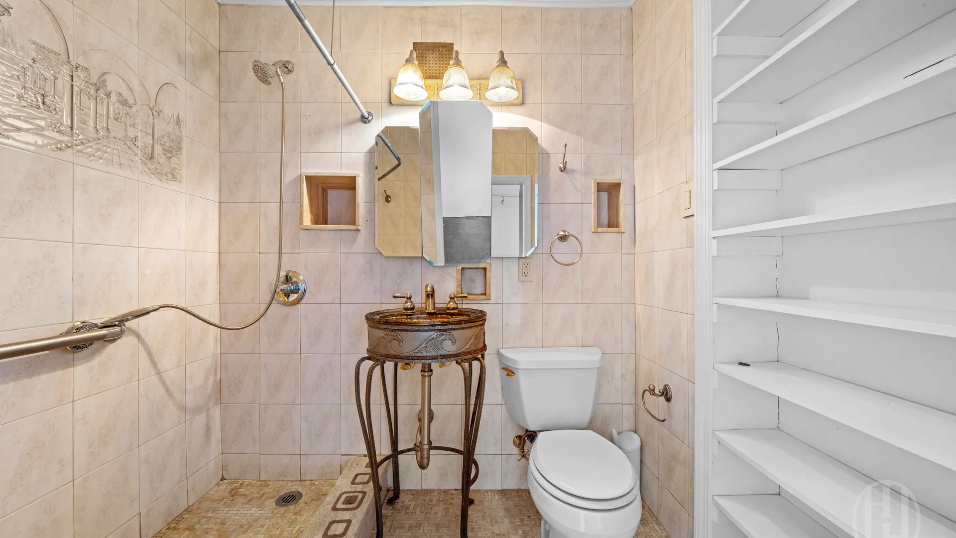 Property at 225 East 36th Street, New York, NY 10016 4