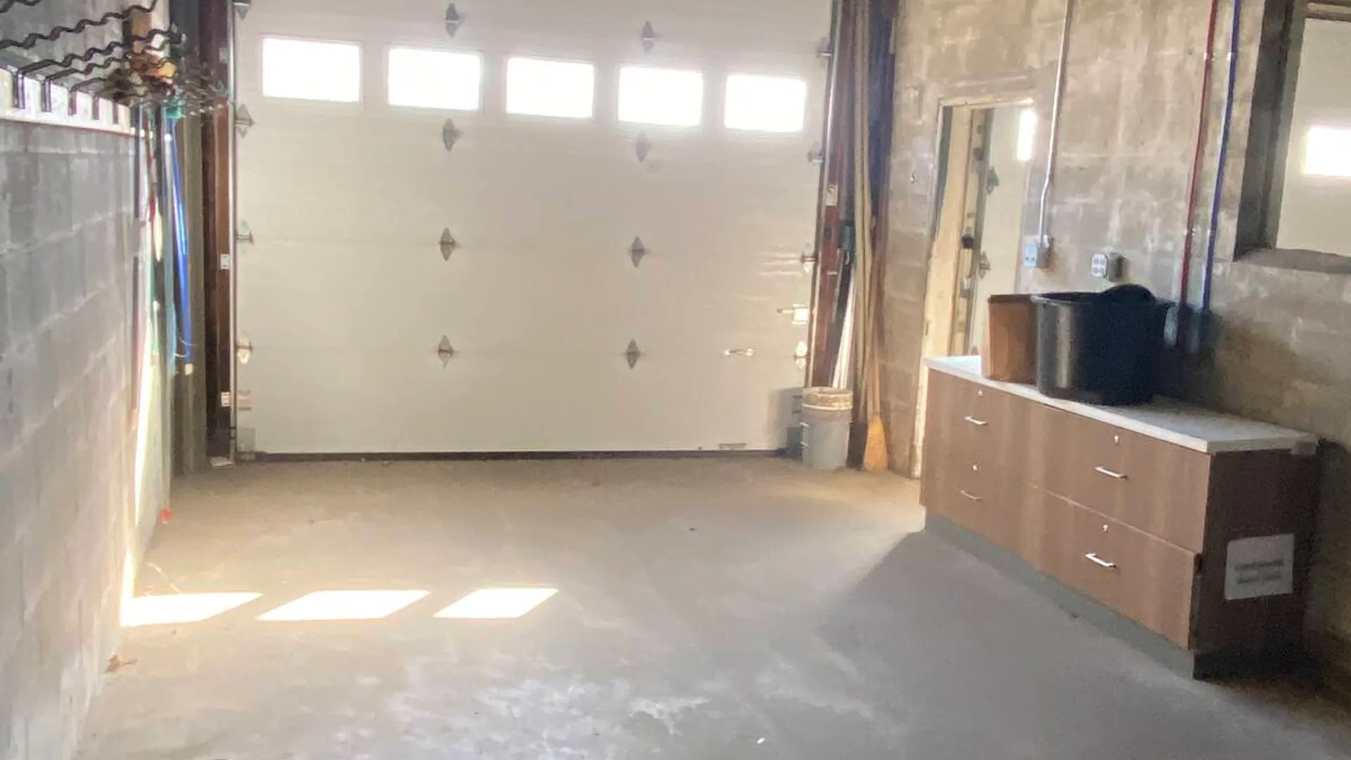 Property at 85 E Fulton St, Gloversville, NY 12078 4