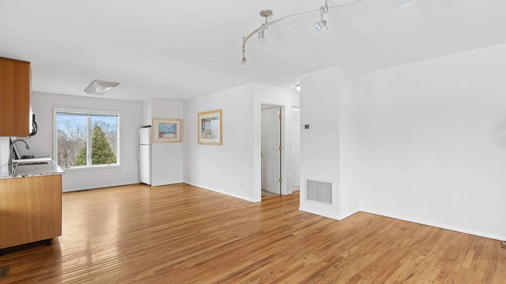Property at 12 Furness Road, Montauk, NY 11954 10