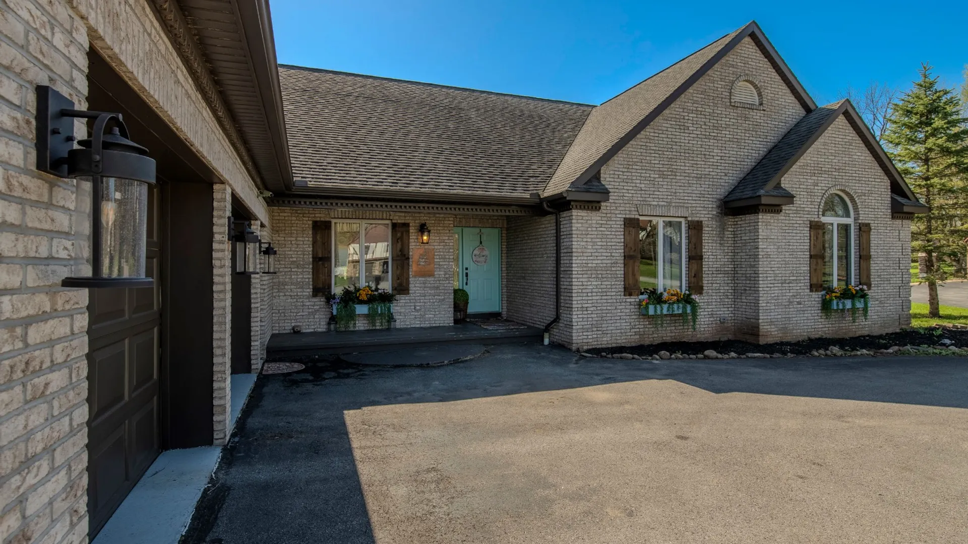 Property at 17 Symphony Place, Whitesboro, NY 13492 8