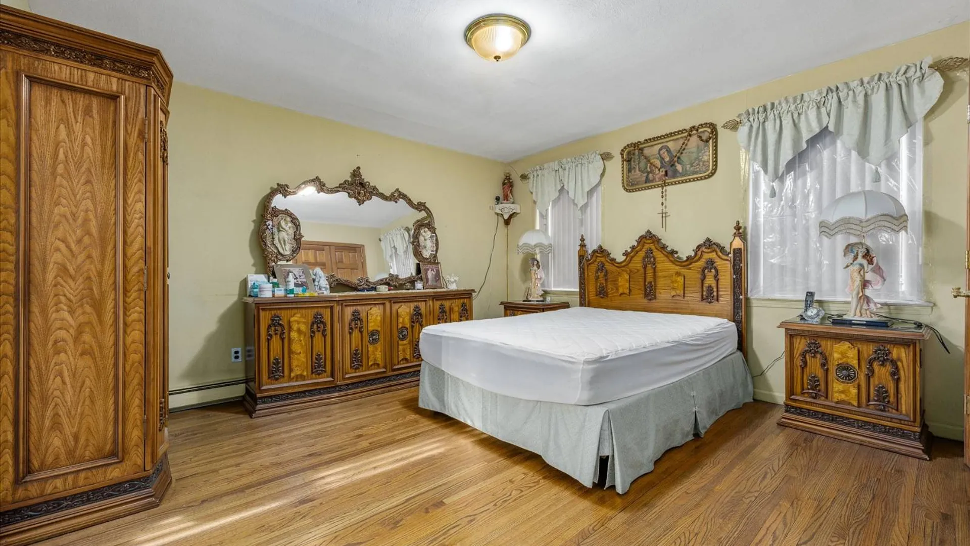 Property at 2504 42nd street, astoria, NY 11103 10