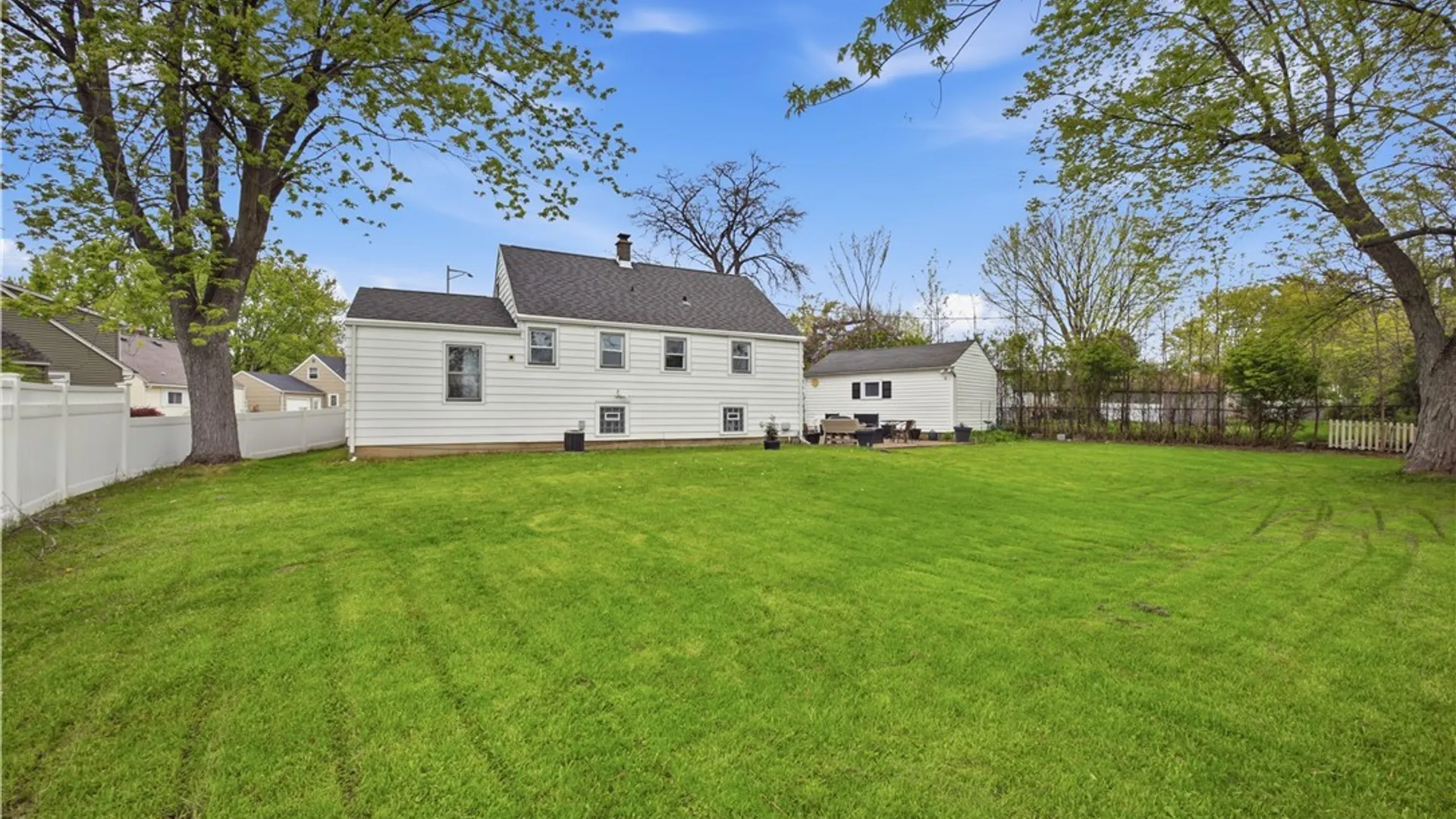 Property at 9 Willow Court, Cheektowaga, NY 14225 40