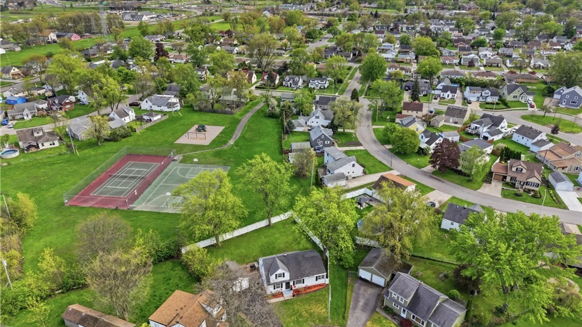 Property at 9 Willow Court, Cheektowaga, NY 14225 42