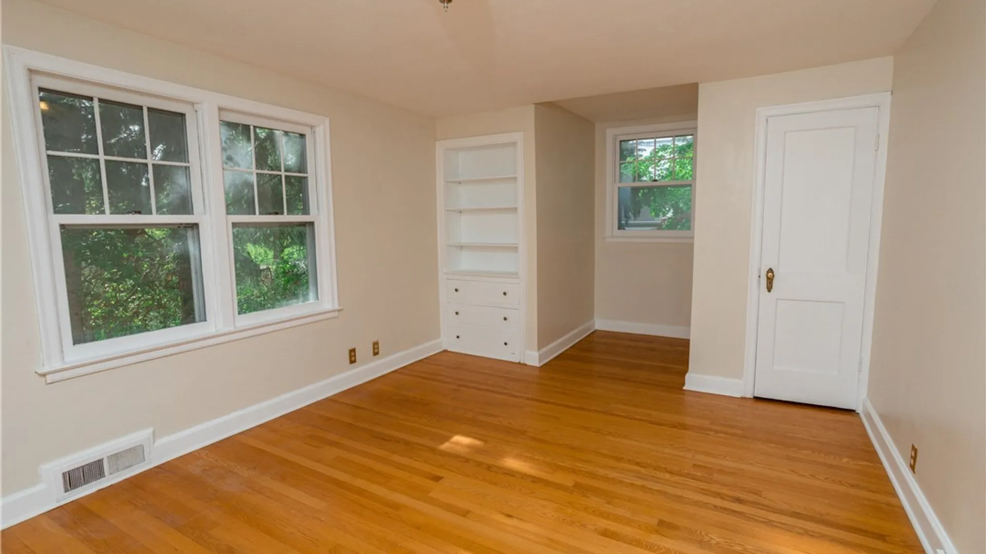 Property at 616 Mertens Avenue, Syracuse, NY 13203 14