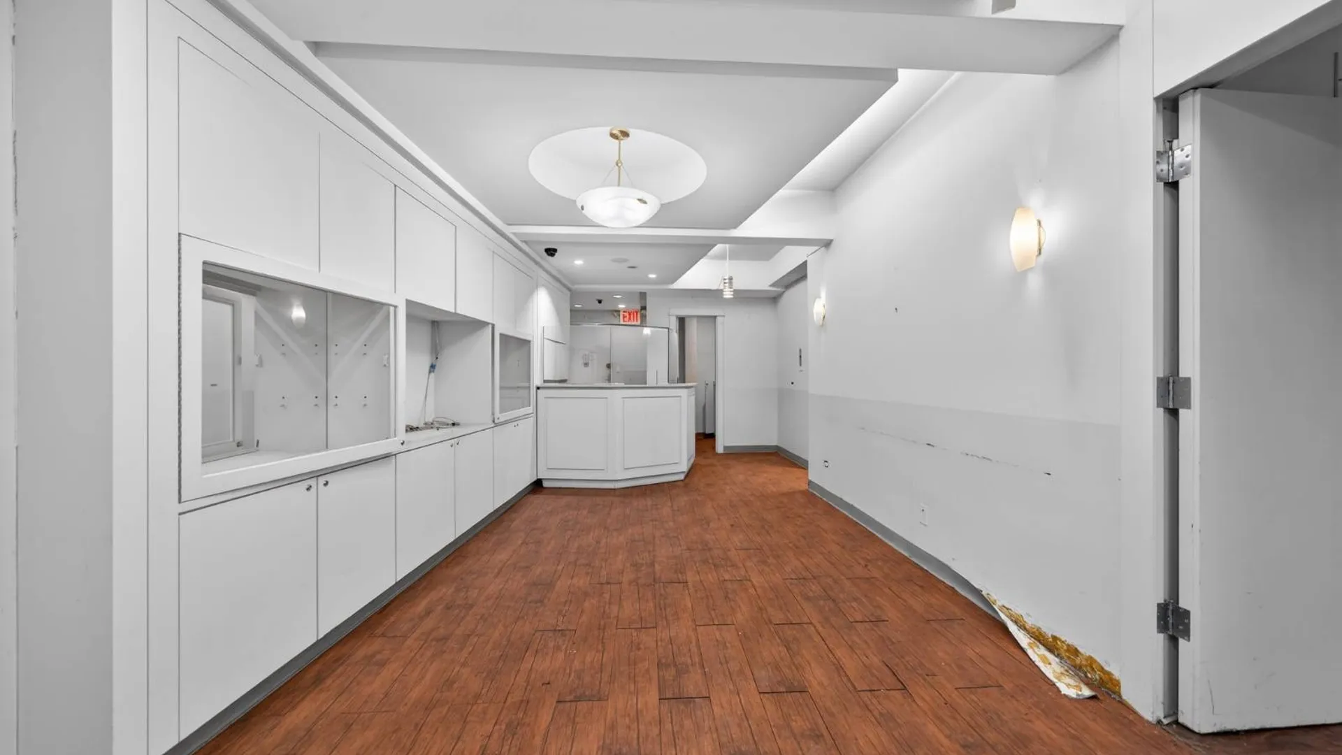 Property at 142-05 Roosevelt Ave, Flushing, NY 11354 2