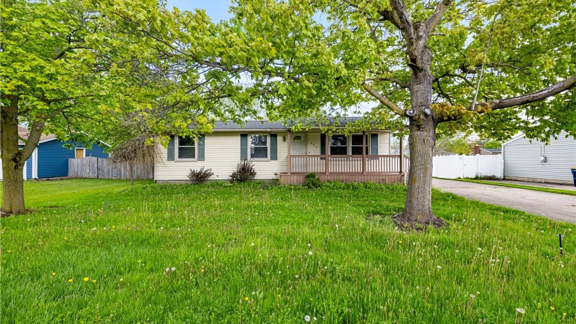 Property at 663 Lincoln Avenue, Lockport City, NY 14094 2