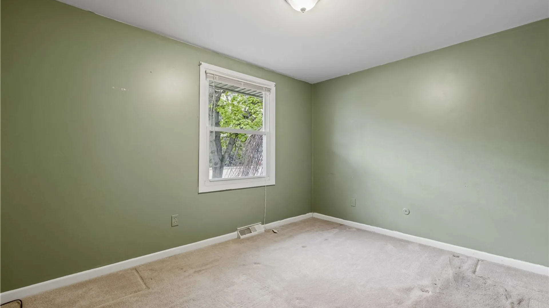 Property at 663 Lincoln Avenue, Lockport City, NY 14094 26