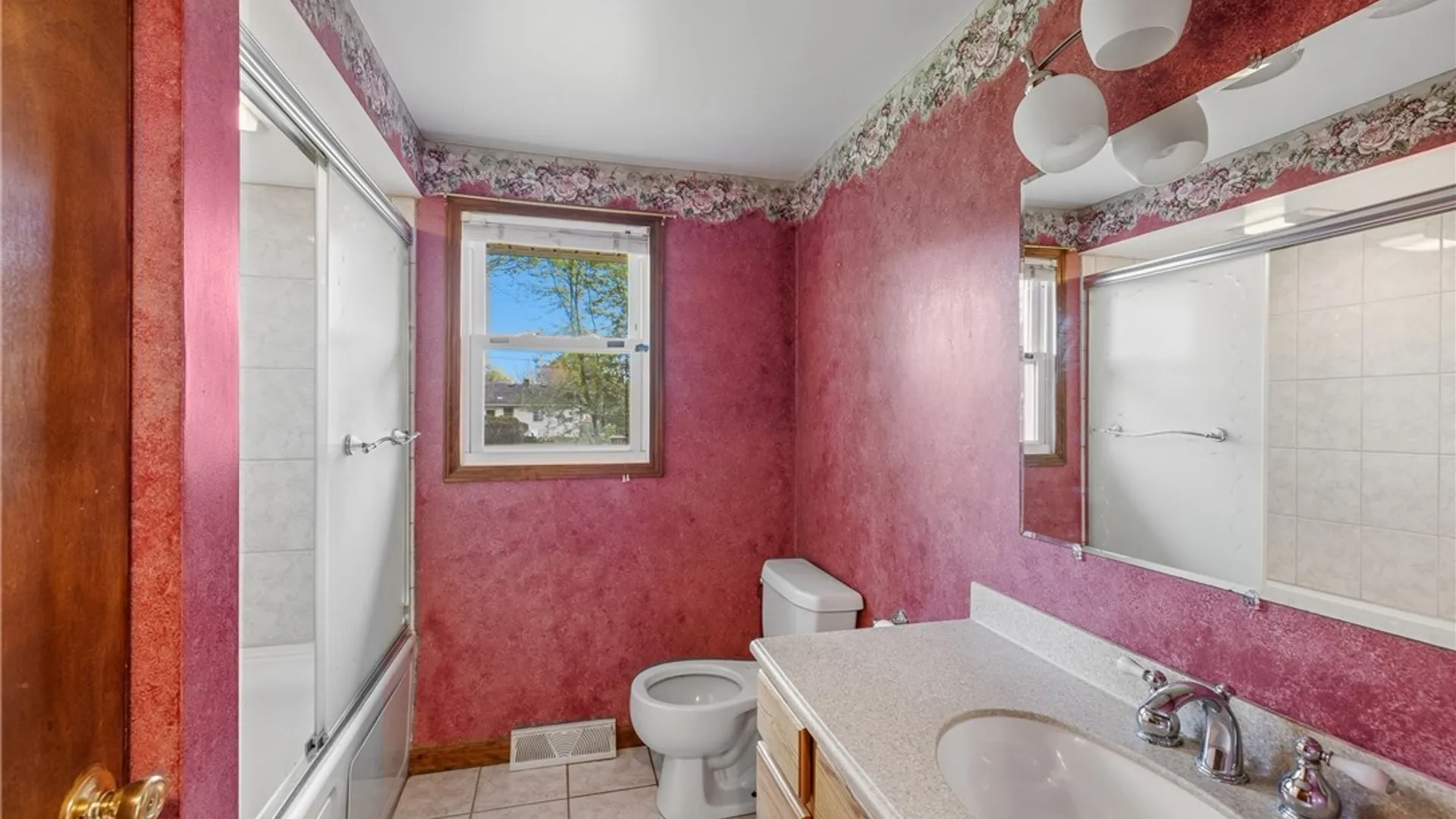 Property at 663 Lincoln Avenue, Lockport City, NY 14094 28