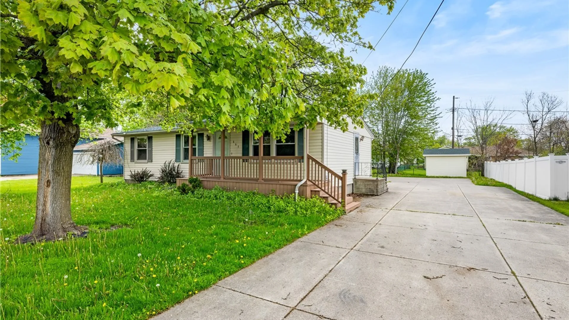 Property at 663 Lincoln Avenue, Lockport City, NY 14094 5