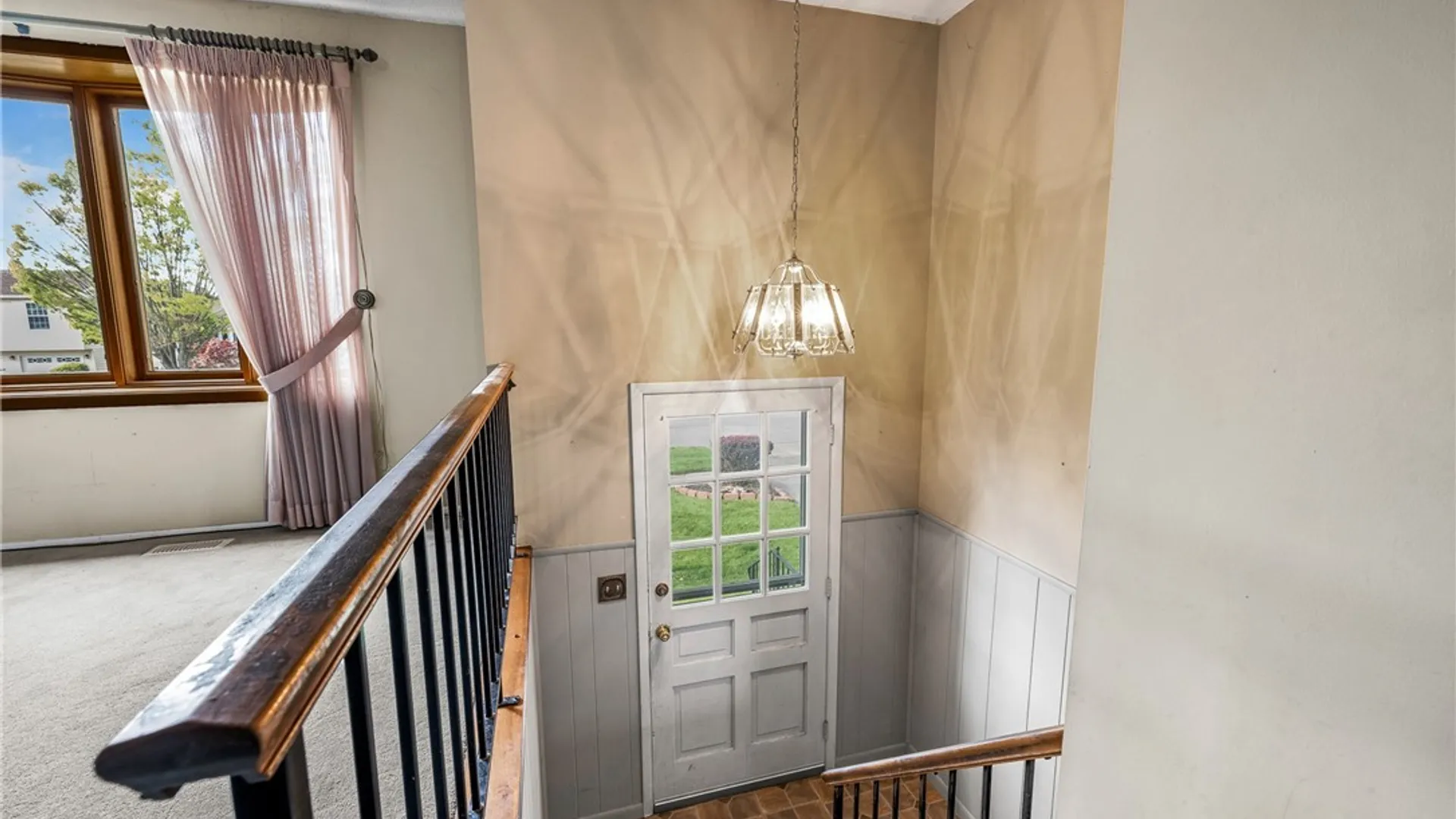 Property at 181 Le Havre Drive, Cheektowaga, NY 14227 11