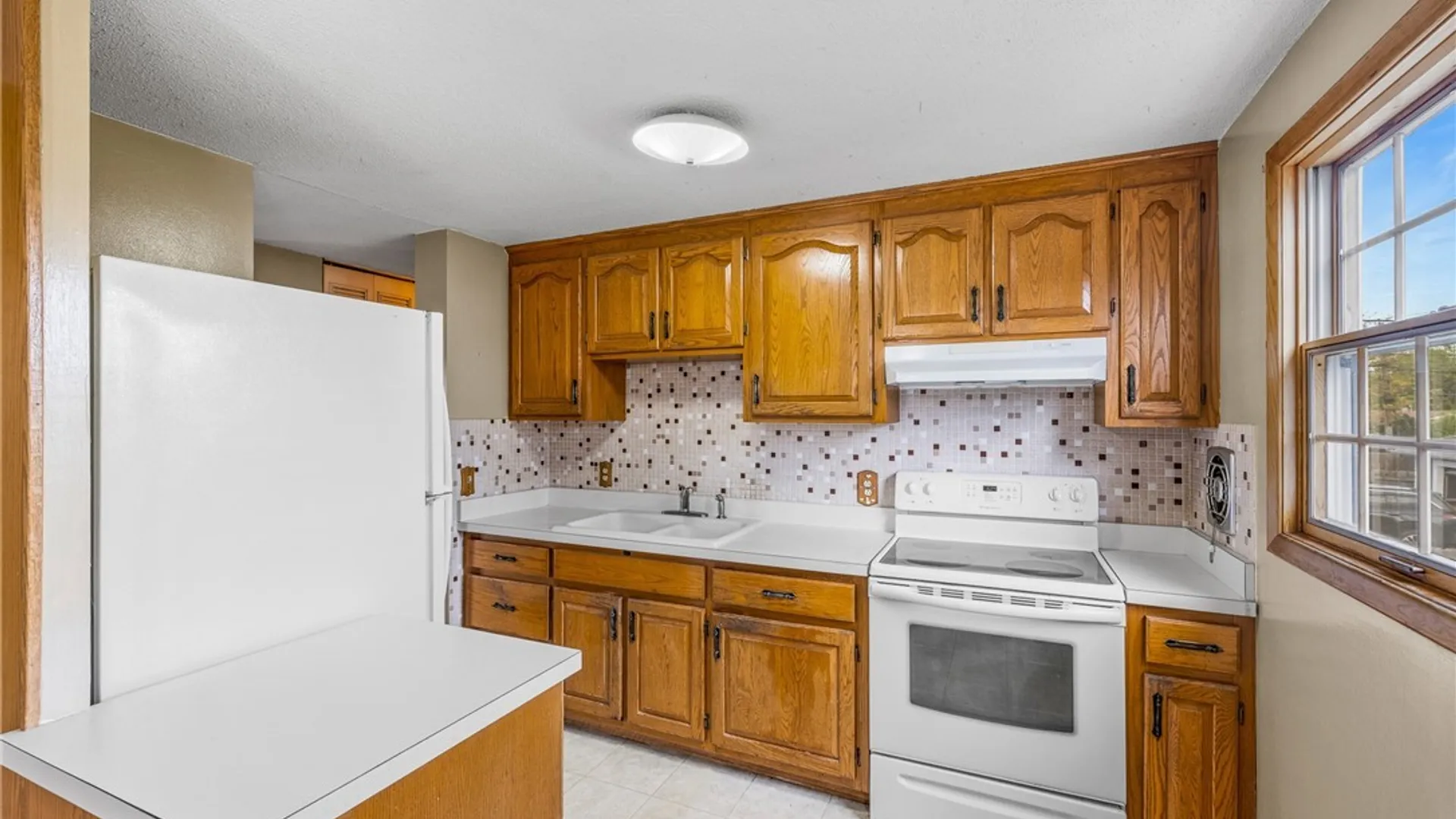 Property at 181 Le Havre Drive, Cheektowaga, NY 14227 19