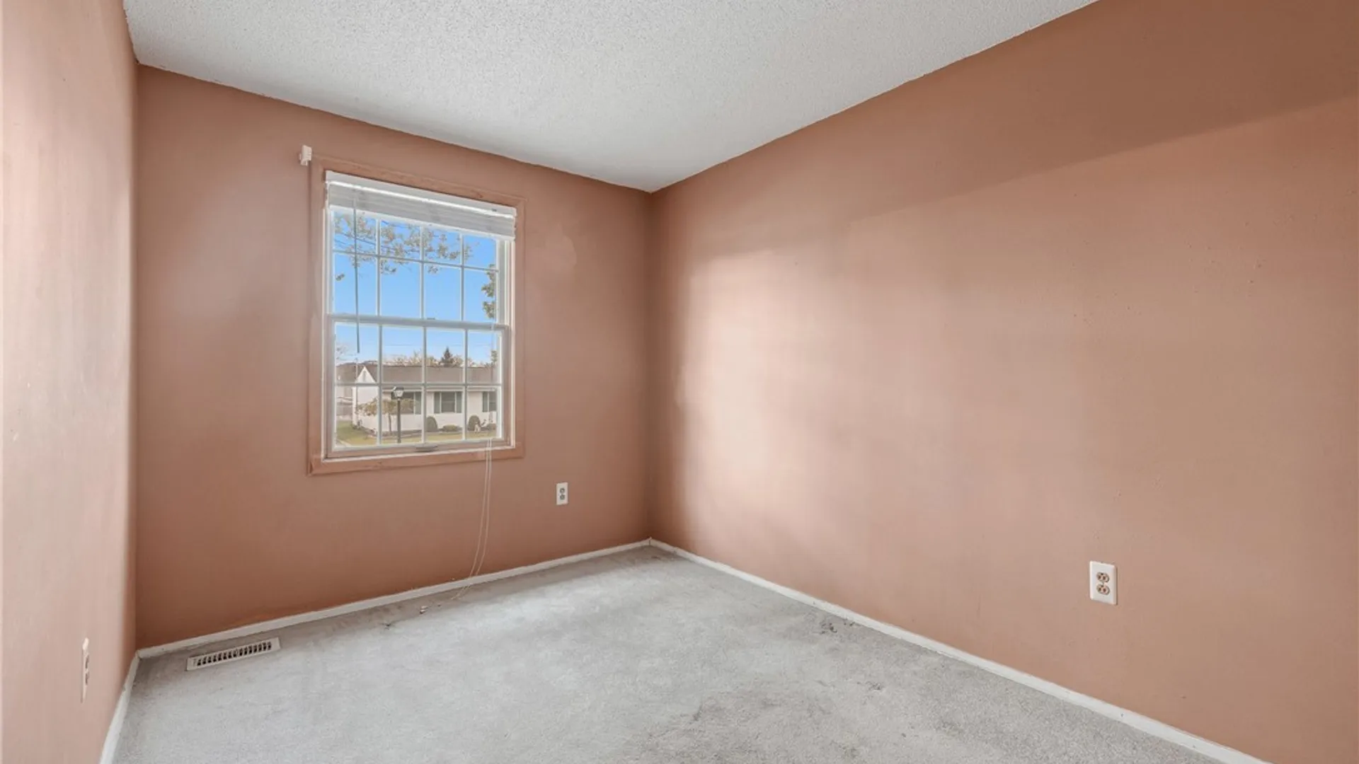 Property at 181 Le Havre Drive, Cheektowaga, NY 14227 28