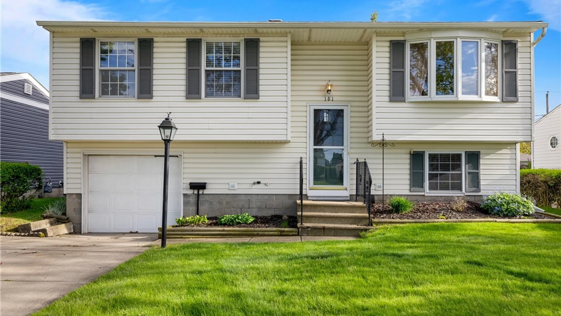 Property at 181 Le Havre Drive, Cheektowaga, NY 14227 3