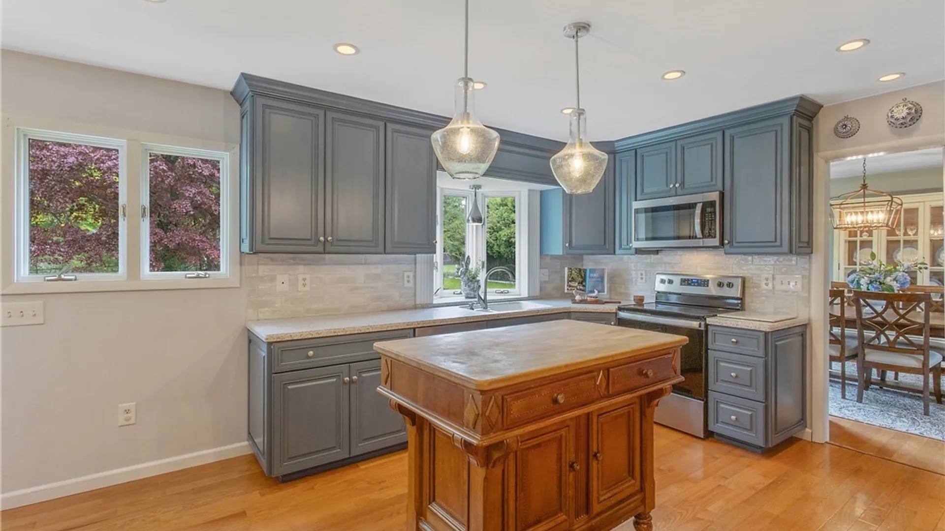 Property at 325 Highridge Drive, Syracuse, NY 13215 12