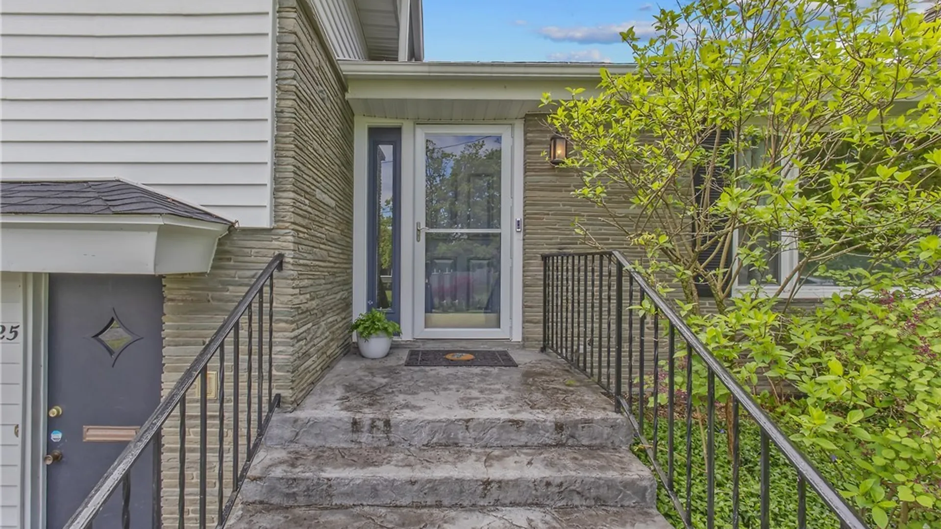 Property at 325 Highridge Drive, Syracuse, NY 13215 4