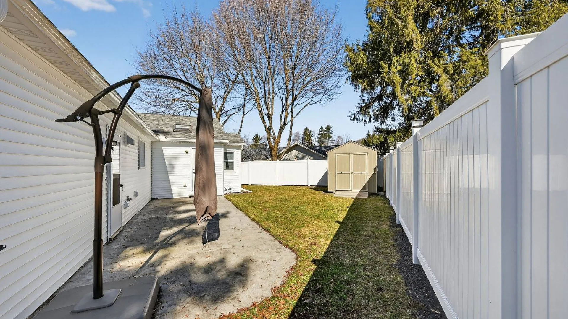 Property at 13 S Belmont Circle, Oneonta, NY 13820 10