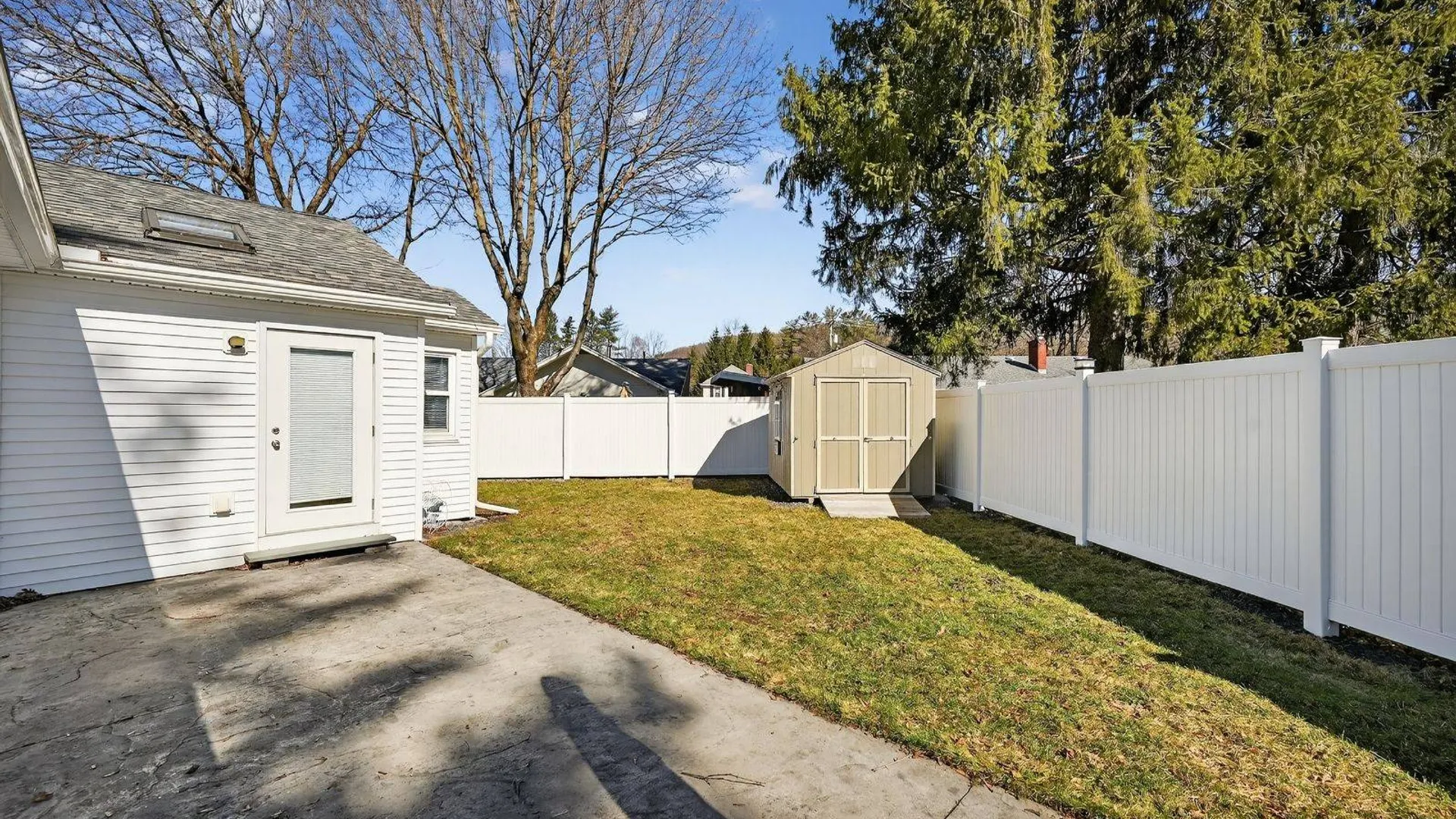 Property at 13 S Belmont Circle, Oneonta, NY 13820 14