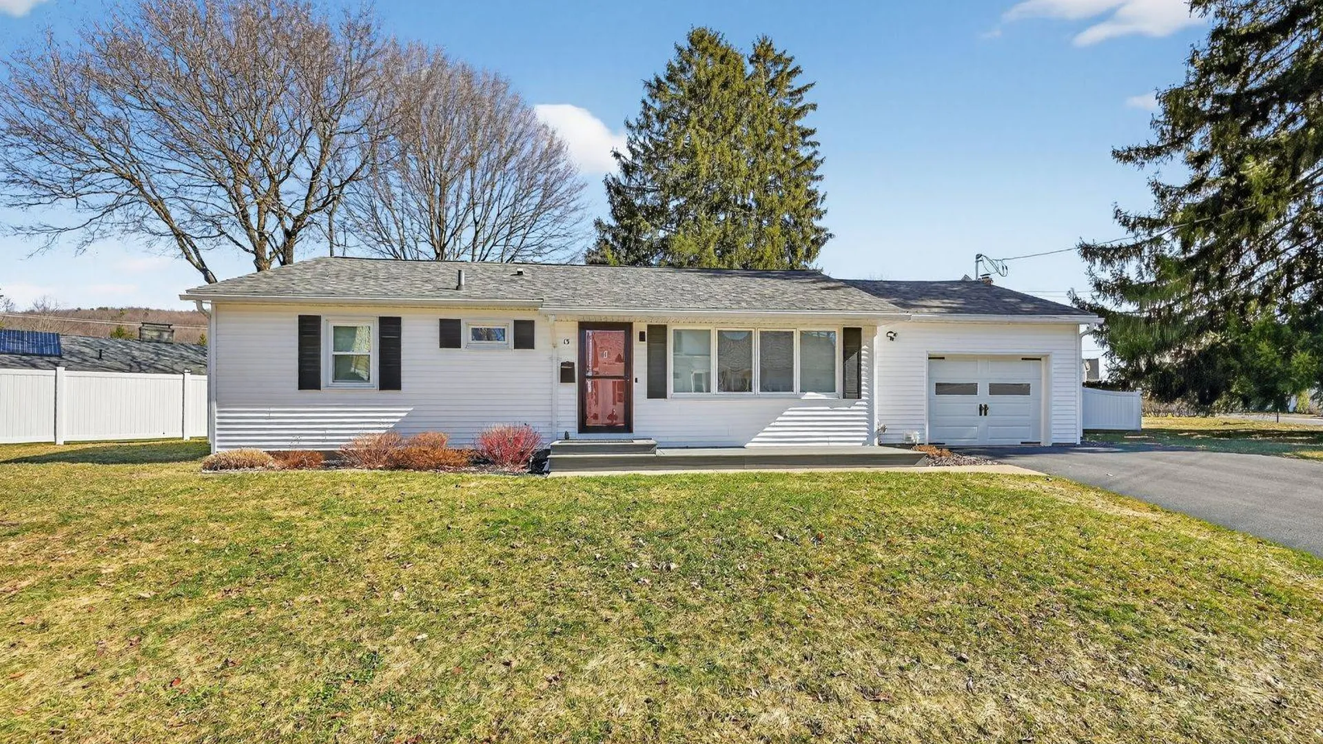 Property at 13 S Belmont Circle, Oneonta, NY 13820 3